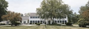 Full-service traditional hotel in a quintessential charming New England town 20 minutes from Norfolk.
